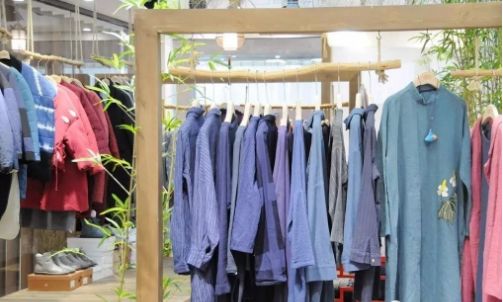 月入過萬的服裝導購如何專業(yè)介紹針紡織品